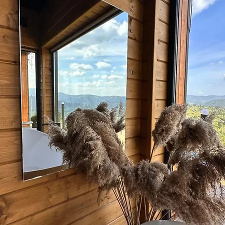 Under Sky - з теплим басейном ,чаном-джакузі, панорамною ванною та Playstation 5 * Slavske